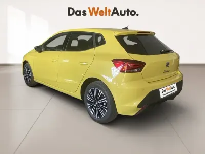 Nuevo Seat Ibiza Style 115 CV (84 kW) 2026 Amarillo Utilitario