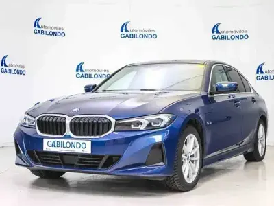 Usado BMW 320e Comfort Edition 204 CV (150 kW) 2023 Azul Berlina