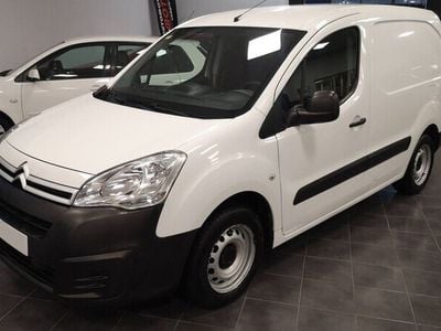 Usado Citroën Berlingo 100 CV (73 kW) 2017 Blanco Monovolumen