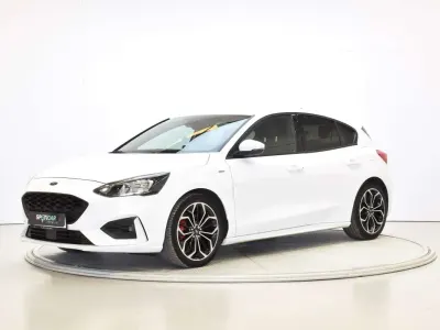 Usado Ford Focus ST-Line 125 CV (91 kW) 2020 Blanco Familiar