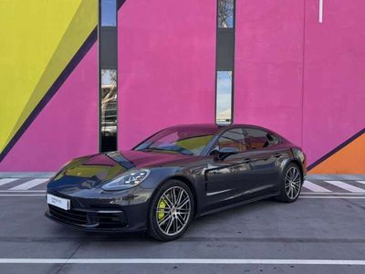Porsche Panamera 4
