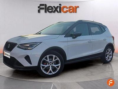 Usado Seat Arona FR 150 CV (110 kW) 2023 Blanco SUV