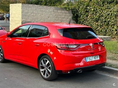 Rojo Usado 2017 Renault Mégane IV Zen Berlina | 11.400 € (Precio justo)