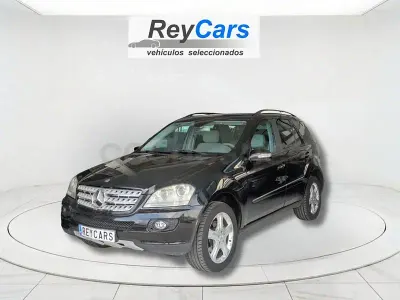 Usado Mercedes ML320 224 CV (164 kW) 2006 Negro SUV