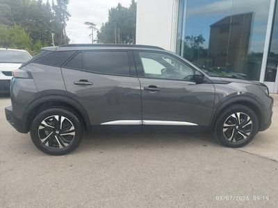 Usado Peugeot 2008 Allure 130 CV (95 kW) 2023 Gris SUV