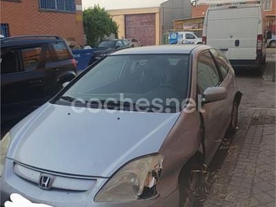 Usado Honda Civic LS 110 CV (80 kW) 2002 Gris / plata Berlina