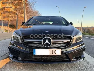 Usado Mercedes CLA220 AMG line 177 CV (130 kW) 2015 Negro Berlina