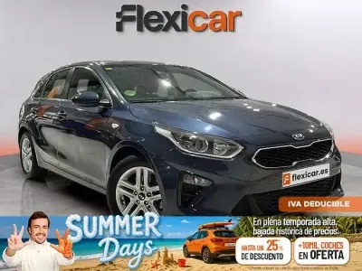 Usado Kia Ceed 140 CV (102 kW) 2020 Azul Utilitario