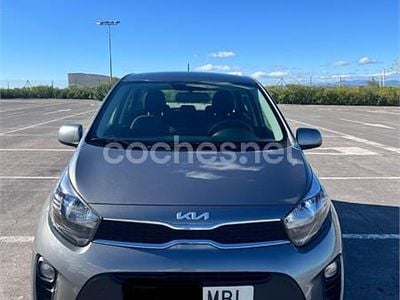 Usado Kia Picanto Comfort 67 CV (49 kW) 2022 Gris / plata Utilitario