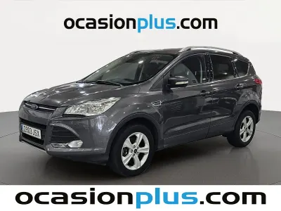 Usado Ford Kuga Trend 120 CV (88 kW) 2016 Gris SUV