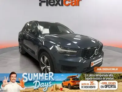 Usado Volvo XC40 211 CV (155 kW) 2021 Gris SUV
