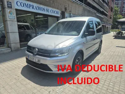 Usado VW Caddy 102 CV (75 kW) 2020 Gris / plata Monovolumen