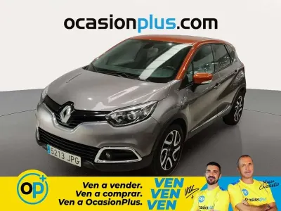 Usado Renault Captur Zen 90 CV (66 kW) 2016 Gris SUV