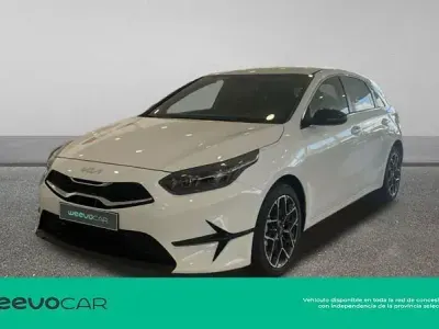 Nuevo Kia Ceed Style 100 CV (73 kW) 2025 Blanco Utilitario