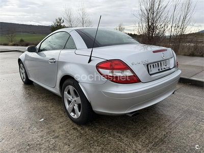 Usado Mercedes SLK200 163 CV (119 kW) 2004 Gris / plata Descapotable