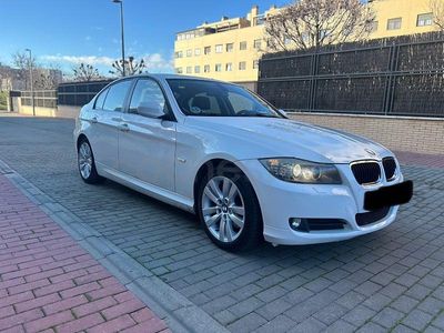 Käytetty BMW 320 Efficient Dynamics 163 HP (119 kW) 2011 Valkoinen Sedan