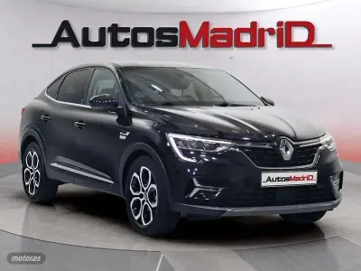Usado Renault Arkana Zen 145 CV (106 kW) 2022 Negro SUV