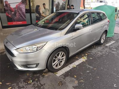 Gris / plata Usado 2017 Ford Focus Titanium Familiar | 6500 €