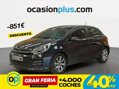 Usado Kia Rio 75 CV (55 kW) 2016 Azul Utilitario