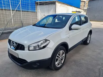 Usado Nissan Qashqai Acenta 110 CV (80 kW) 2013 Blanco SUV