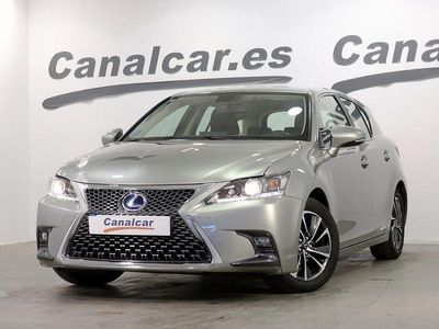 Lexus CT200h