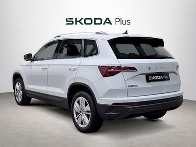 Usado Skoda Karoq Selection 150 CV (110 kW) 2025 Blanco SUV