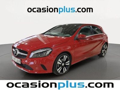 Rojo Usado 2016 Mercedes A180 Urban Utilitario | 17.871 € (Un poco caro)