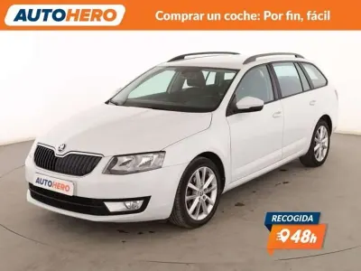Usado Skoda Octavia Ambition 110 CV (80 kW) 2016 Blanco Familiar