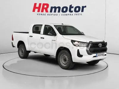 Usado Toyota HiLux 150 CV (110 kW) 2023 Blanco Pickup/Camioneta