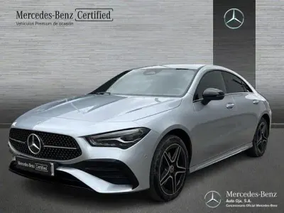 Usado Mercedes CLA250e AMG line 218 CV (160 kW) 2025 Gris / plata Coupe