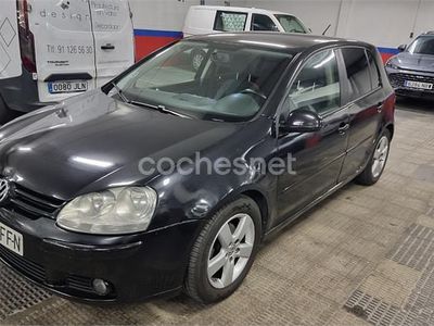 Usado VW Golf IV Highline 105 CV (77 kW) 2006 Negro Berlina