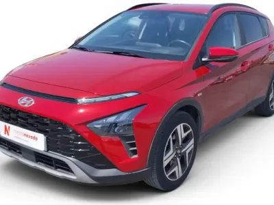 Usado Hyundai Bayon 101 CV (74 kW) 2022 Granate SUV