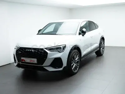 Begagnad Audi Q3 Sportback 190 HK (139 kW) 2024 Vit SUV
