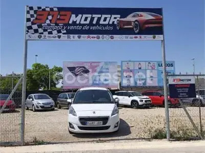 Usado Peugeot 5008 Style 120 CV (88 kW) 2015 Blanco Monovolumen
