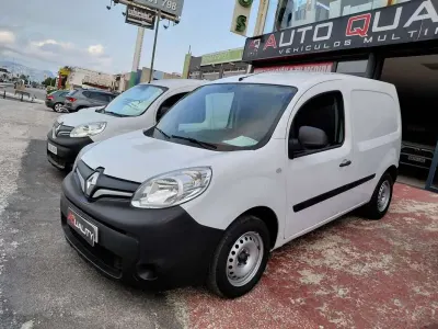 Usado Renault Kangoo 75 CV (55 kW) 2020 Blanco Monovolumen