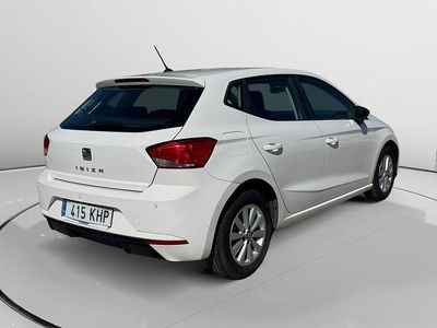 Usado Seat Ibiza Style 75 CV (55 kW) 2018 Blanco Utilitario