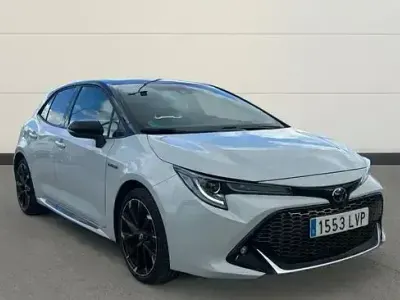 Używany Toyota Corolla Sport 180 KM (132 kW) 2021 Szary Sedan/Limuzyna