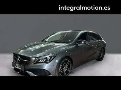 Usado Mercedes CLA220 Shooting Brake 190 CV (139 kW) 2019 Gris Familiar