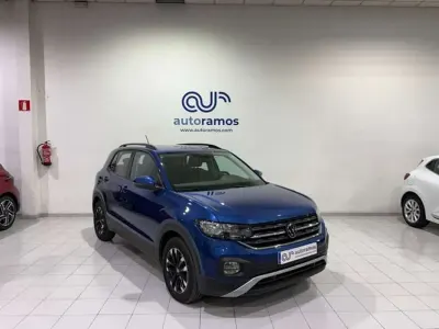 Usado VW T-Cross Advance 110 CV (80 kW) 2022 Azul SUV