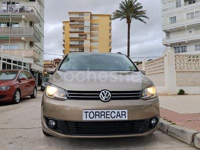 Usado VW Touran Advance 105 CV (77 kW) 2013 Beige Monovolumen