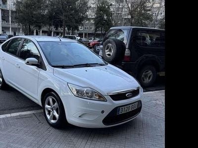 Usado Ford Focus Trend 109 CV (80 kW) 2008 Blanco Utilitario