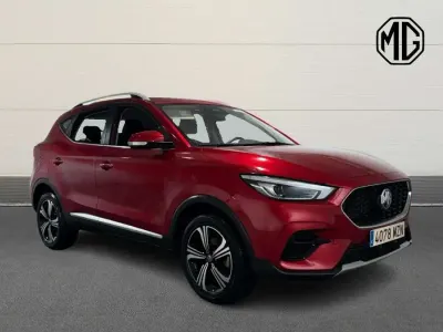 Usado MG ZS Comfort 106 CV (77 kW) 2025 Rojo SUV