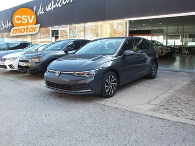 Usado VW Golf VIII 204 CV (150 kW) 2022 Gris / plata Utilitario