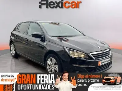 Usado Peugeot 308 Style 130 CV (95 kW) 2017 Negro
