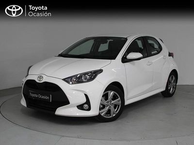 Usado Toyota Yaris Hybrid Active 116 CV (85 kW) 2024 Blanco Berlina