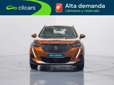 Usado Peugeot 2008 Allure 101 CV (74 kW) 2020 Naranja SUV