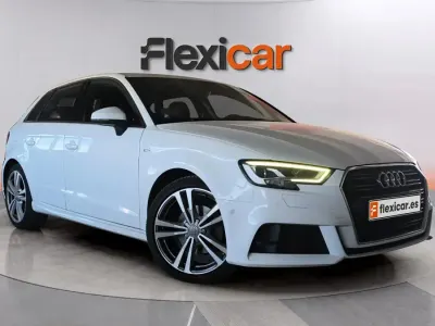 Usado Audi A3 S-Line 116 CV (85 kW) 2019 Blanco Berlina