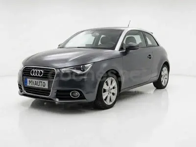 Usado Audi A1 Ambition 122 CV (89 kW) 2011 Gris / plata Utilitario