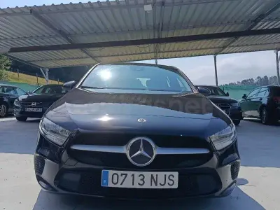 Usado Mercedes A180 116 CV (85 kW) 2021 Negro Berlina