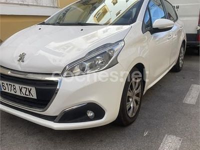 Blanco Usado 2019 Peugeot 208 Active Utilitario | 4800 € (Super precio)